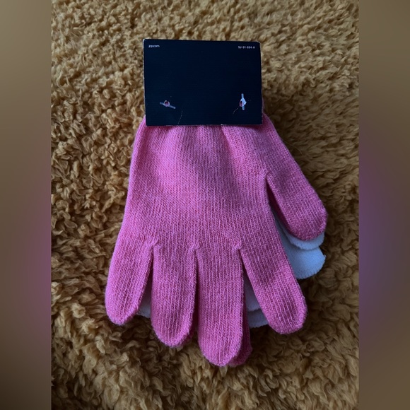 St. John’s Bay New With Tags - 2 pairs of Knitted gloves - One Size - Picture 2 of 6